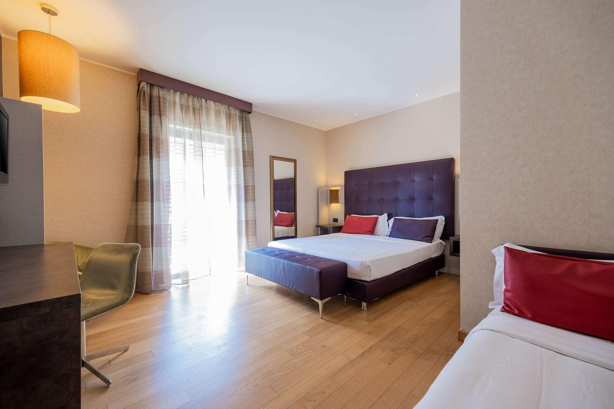 Comfort Hotel Fiumicino Airport Esterno foto
