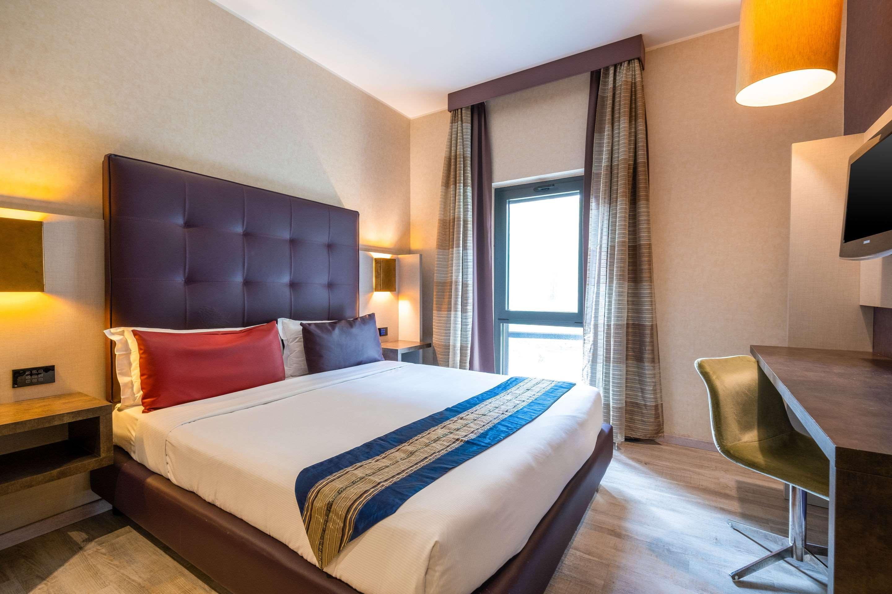 Comfort Hotel Fiumicino Airport Esterno foto