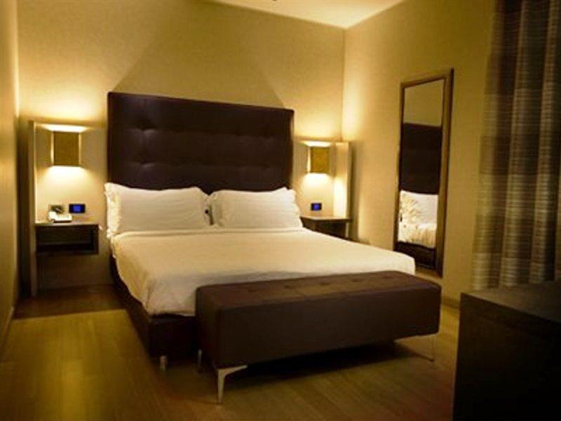 Comfort Hotel Fiumicino Airport Esterno foto