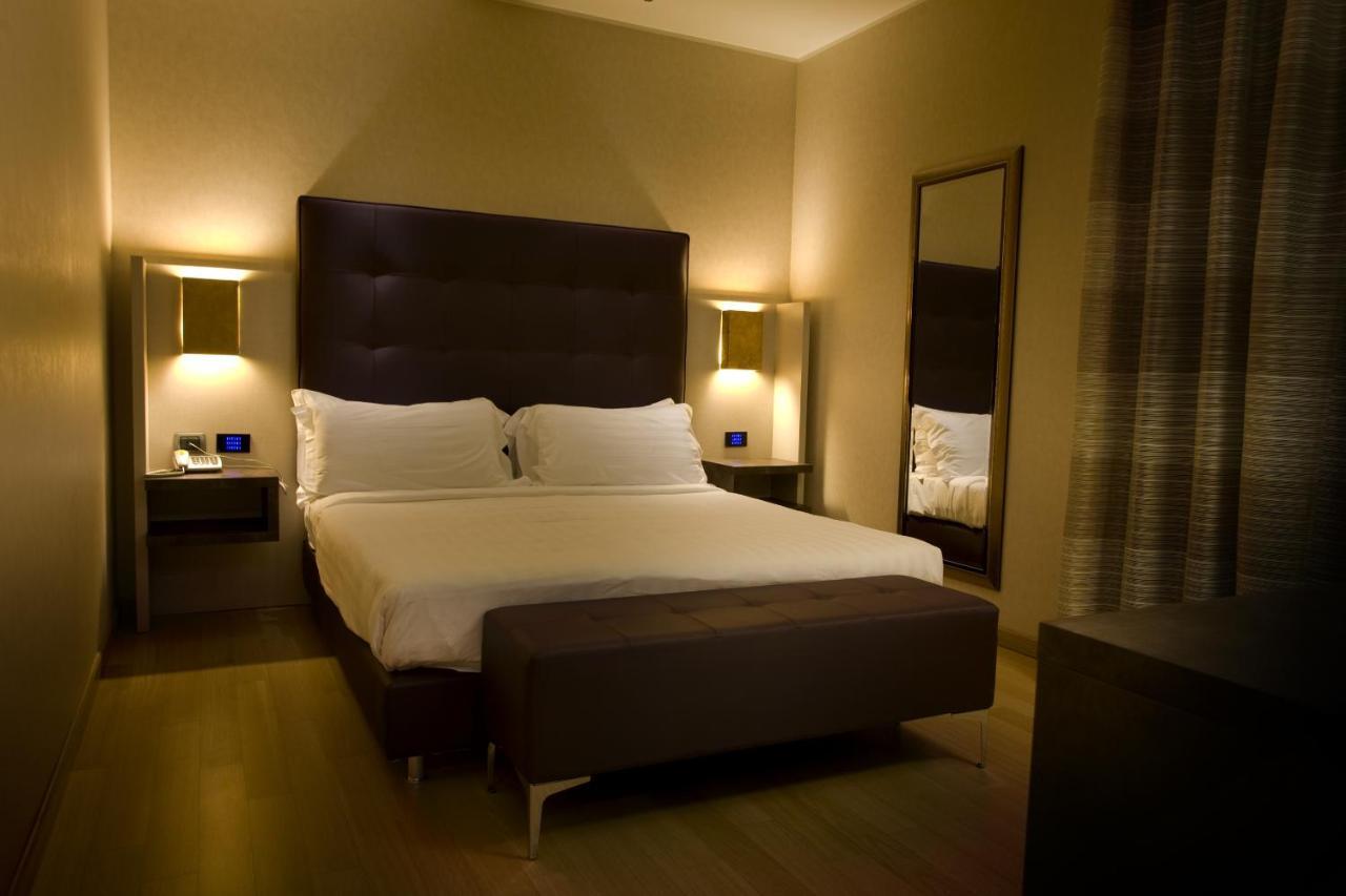 Comfort Hotel Fiumicino Airport Esterno foto